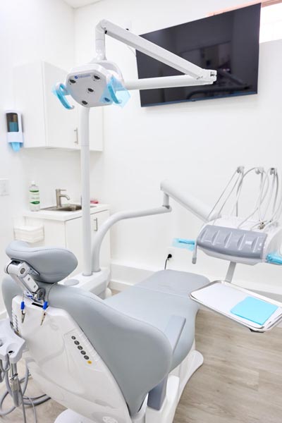 dental lab at Flossy Smiles