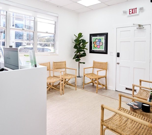 Hollywood Dentist